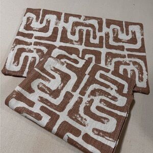 2 lumbars kravet Oui bloc mesa